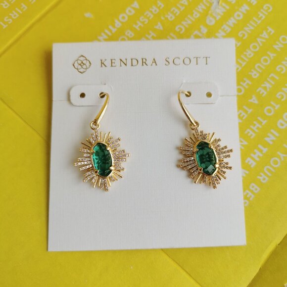 Kendra Scott Jewelry - Kendra Scott Grayson Sunburst Green Glass Earrings - Gold